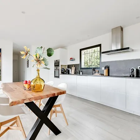 Stylish In With Private Pool, Cleaning Included * Beaufort